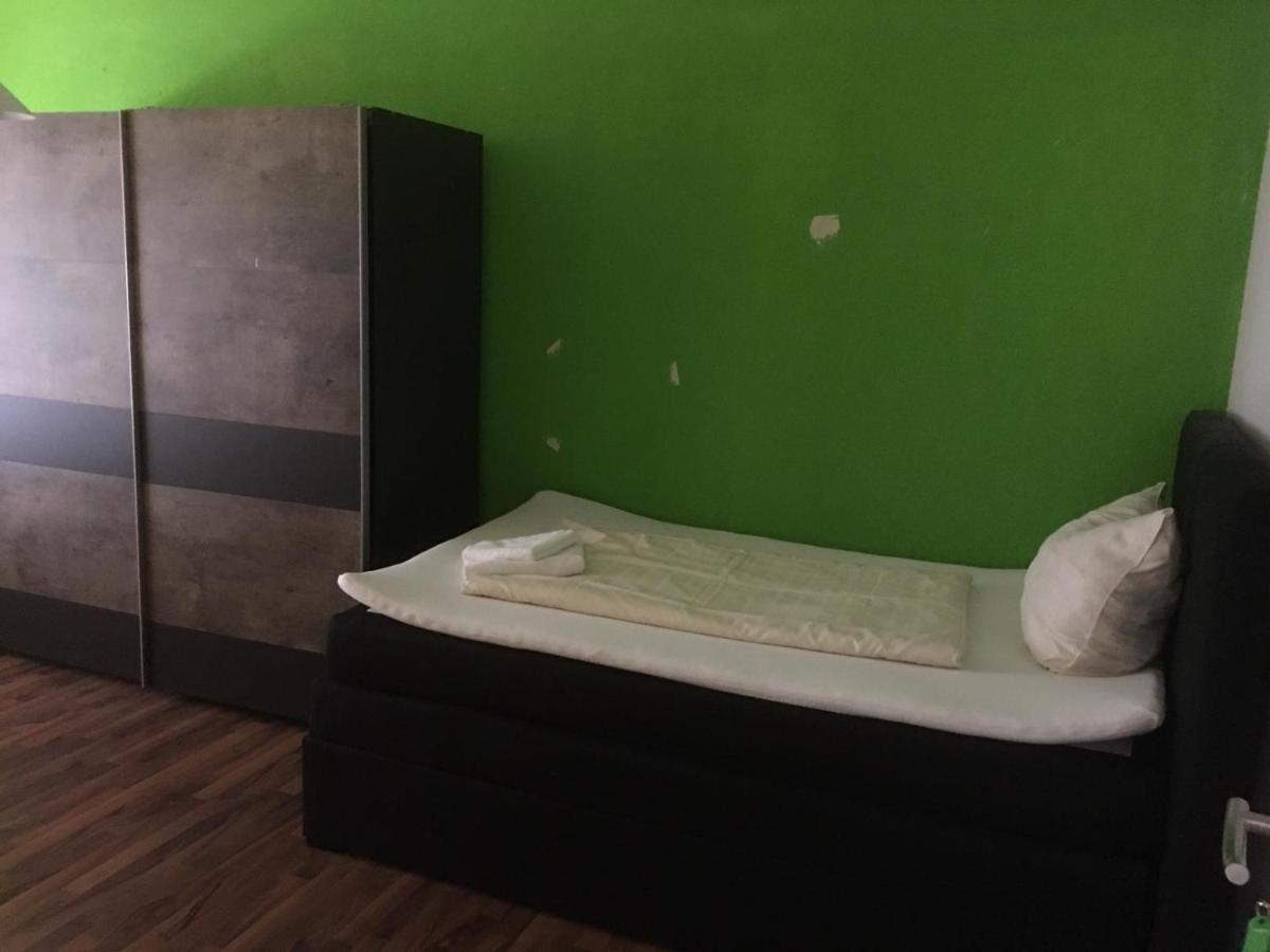Familien Zimmer Kaiserslautern Esterno foto